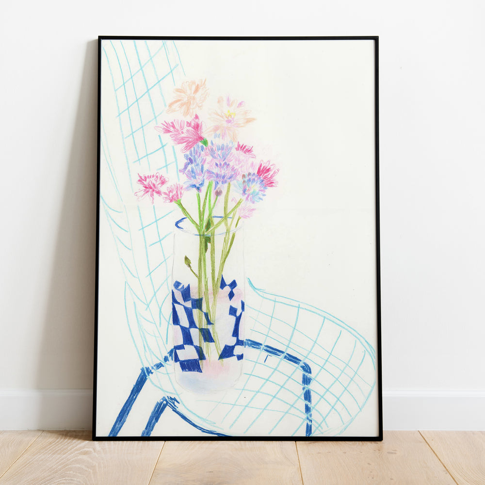 פרחים על כיסא